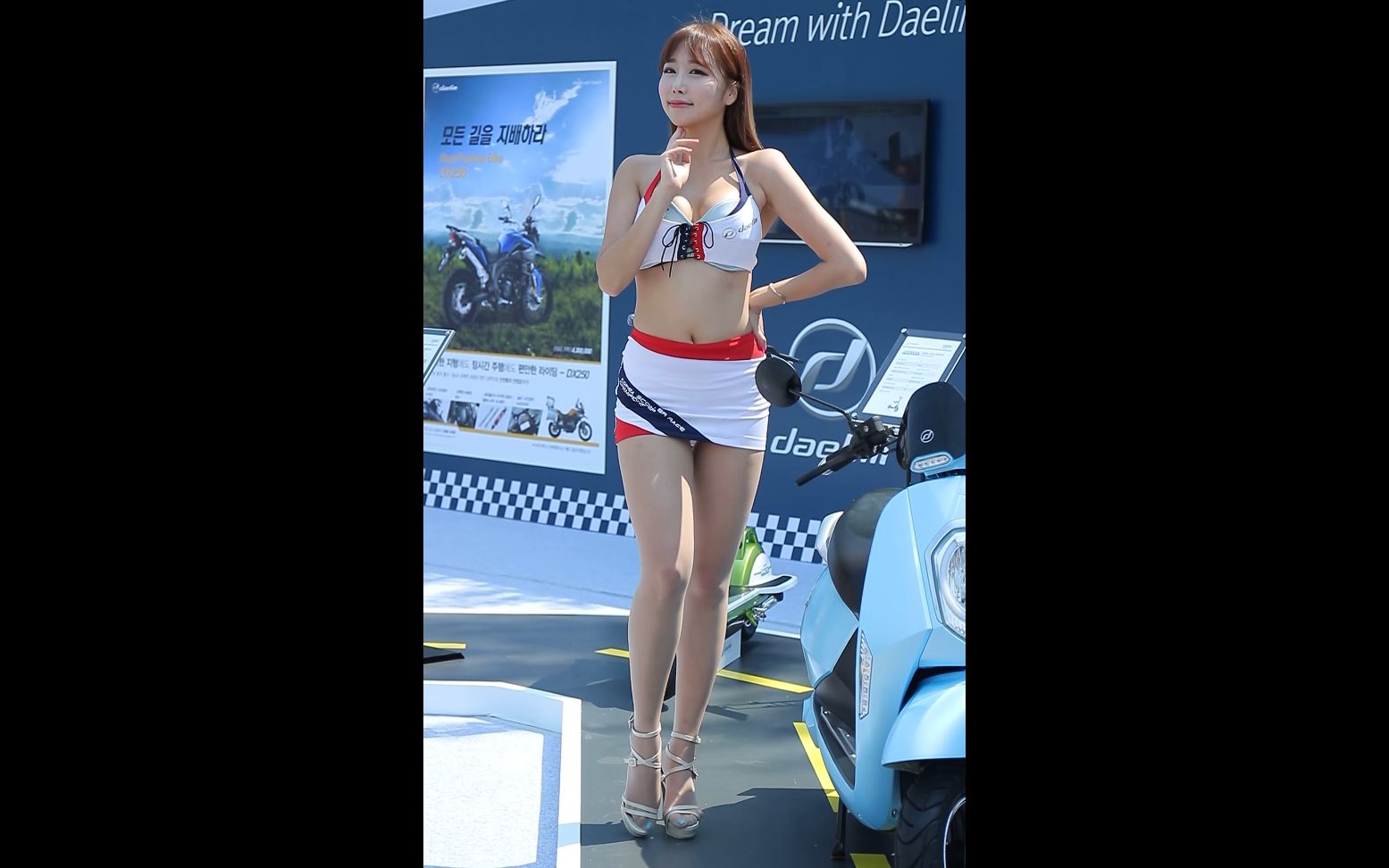 2019 韩国车模现场直拍 Racing Model 4K